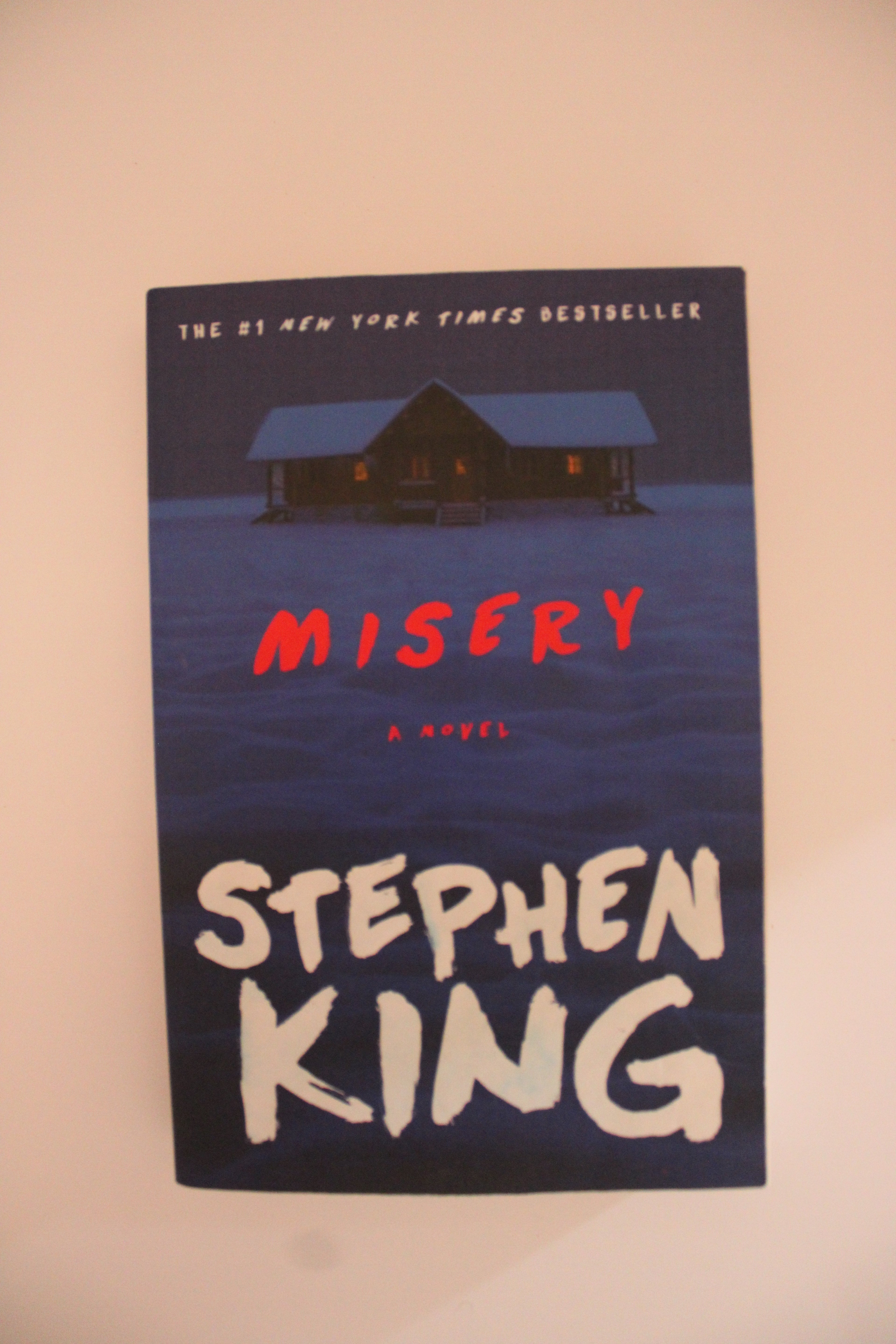 Misery by Stephen King | Psychological Horror Thriller | Used Book